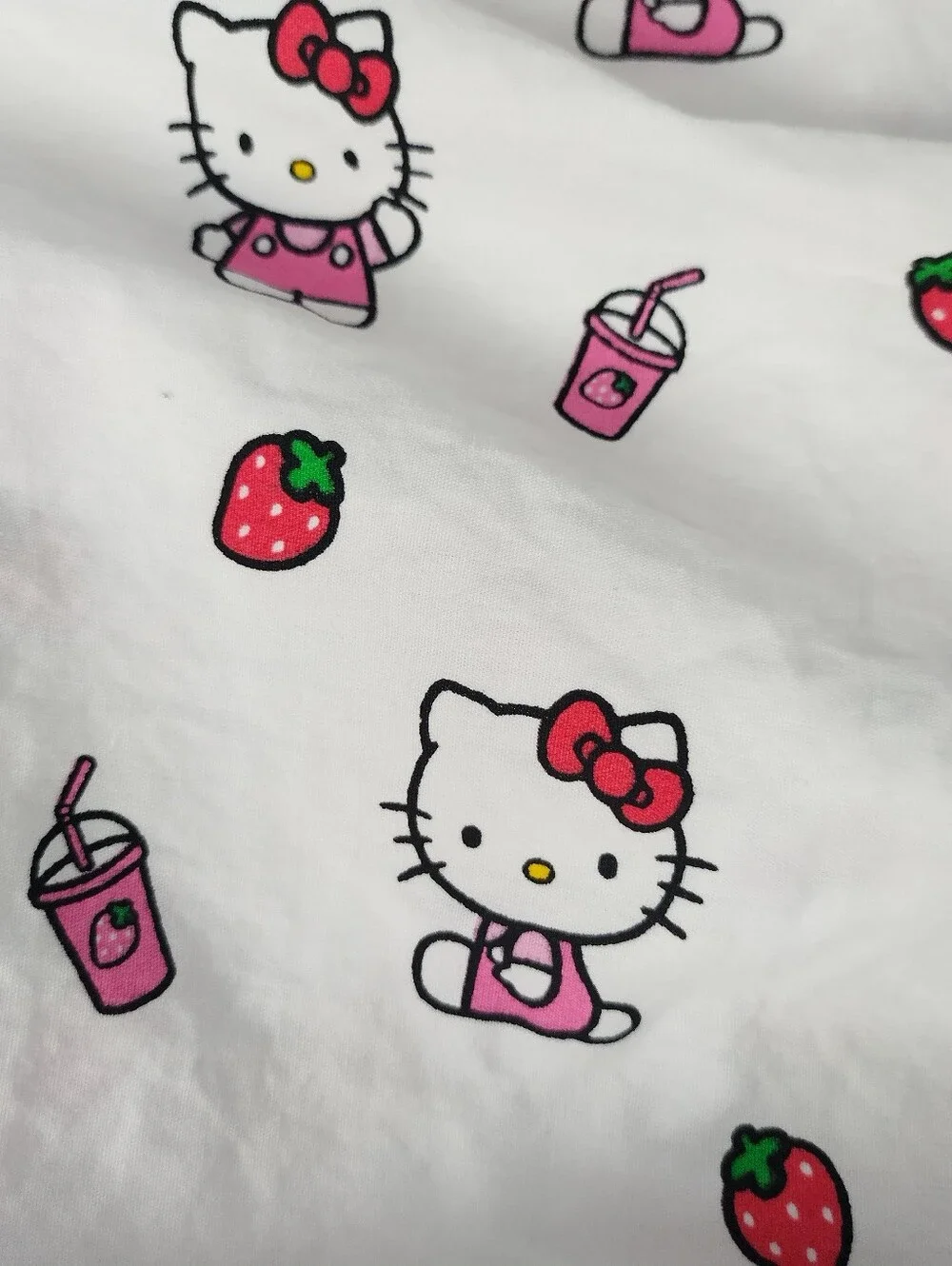 Hello Kitty Strawberry Milkshake Pillow Cases Set Of 2 Standard Size Bed Linens
